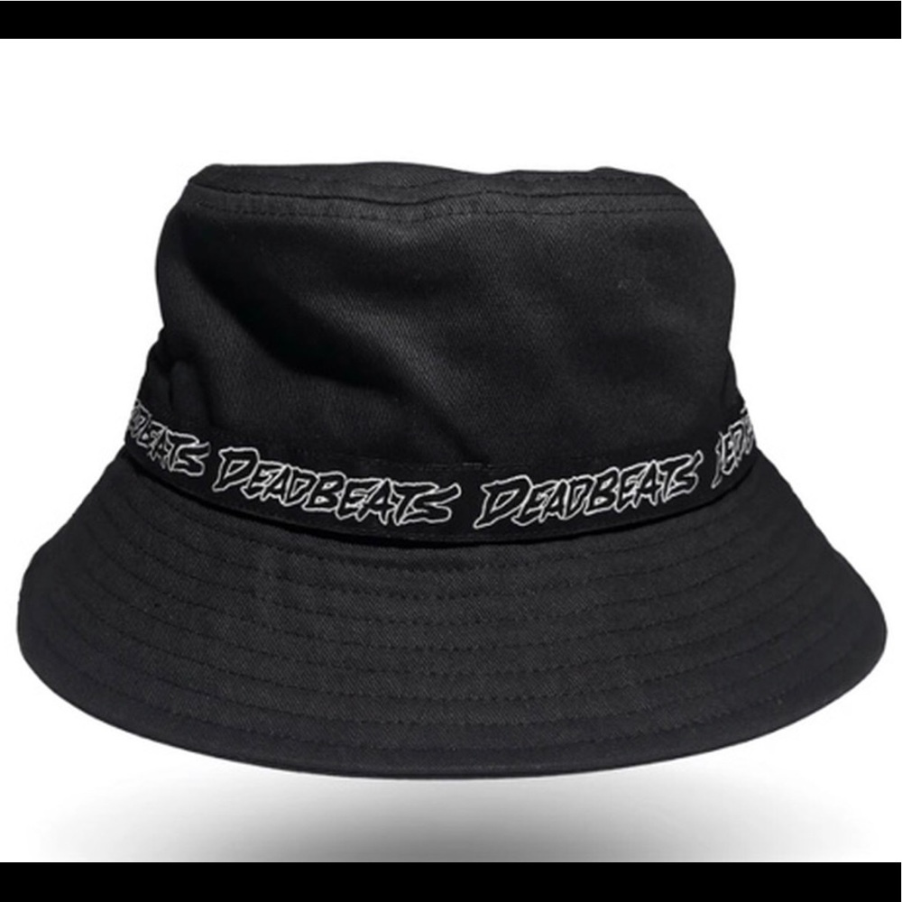 Zeds dead bucket hat 💤